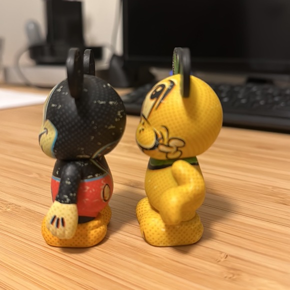 Mickey and Pluto vinylmation by Enrique Pita - Picture 4 of 6